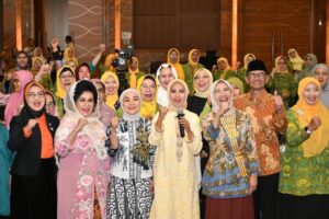 Momentum Hardiknas, Pengajian Al-Hidayah Soroti Peran Strategis Perempuan dalam Pendidikan